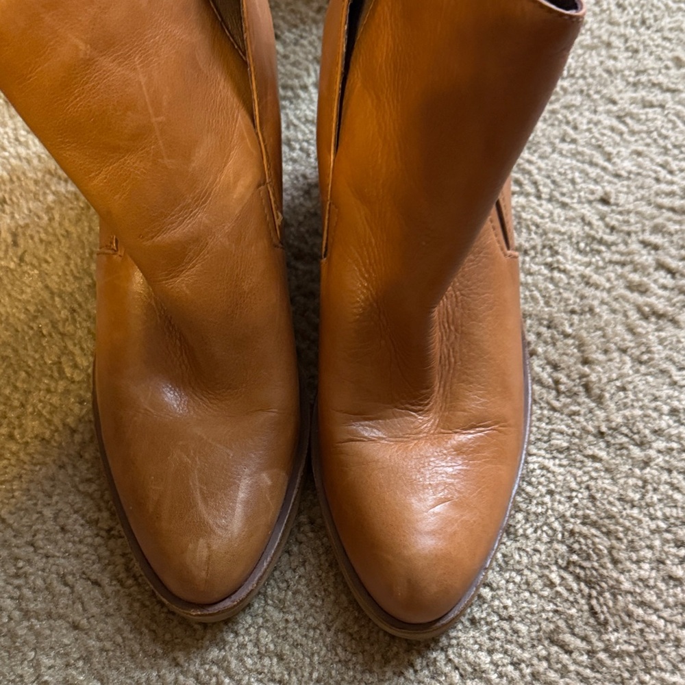 Dolce Vita Brown Ankle Booties - Picture 4 of 4